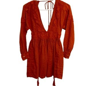 Women’s Free People Burnt Orange Embroidered Floral Deep V-Neck Dress. Size XS.